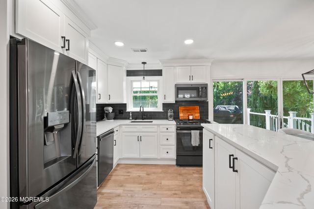 47 Croman Court, Hazlet, NJ 07730