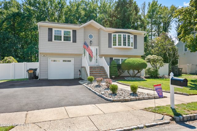47 Croman Court, Hazlet, NJ 07730