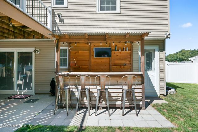 47 Croman Court, Hazlet, NJ 07730