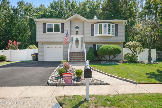 47 Croman Court, Hazlet, NJ 07730