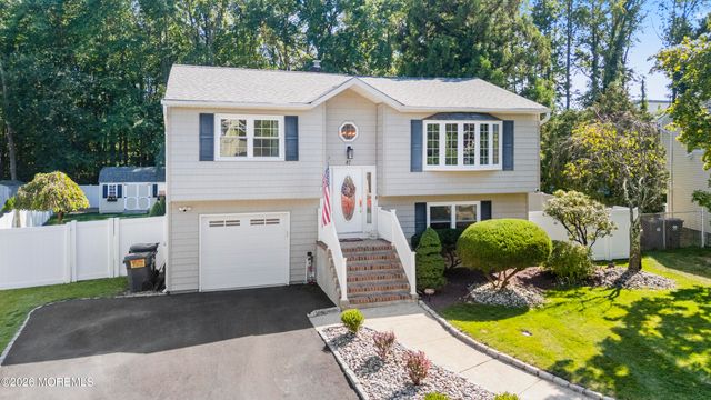47 Croman Court, Hazlet, NJ 07730