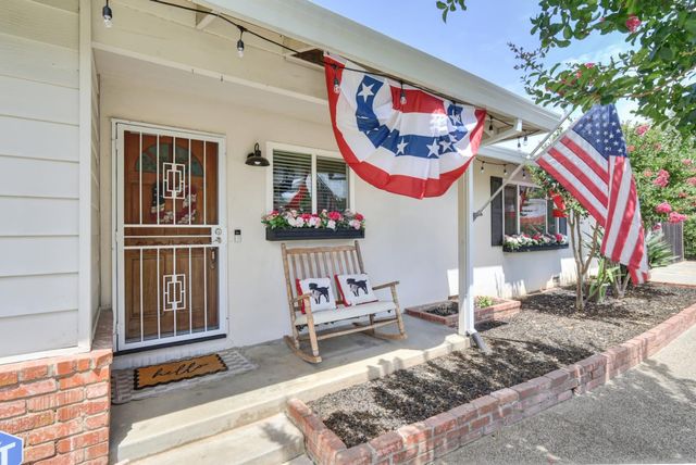 4551 Dartmouth Dr, Sacramento, CA 95841