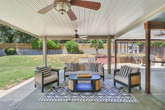 4551 Dartmouth Dr, Sacramento, CA 95841