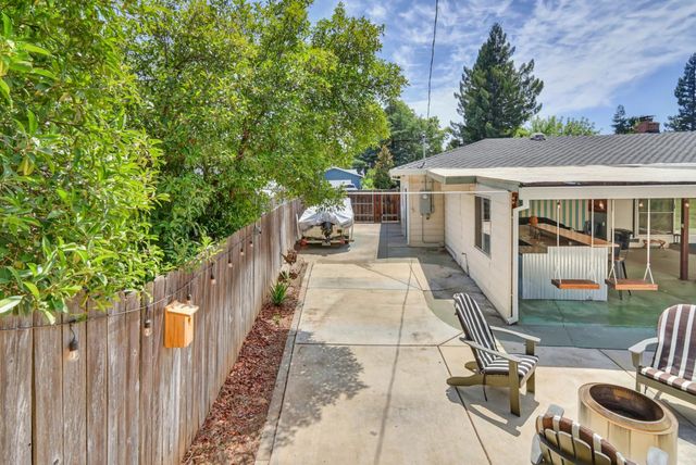 4551 Dartmouth Dr, Sacramento, CA 95841