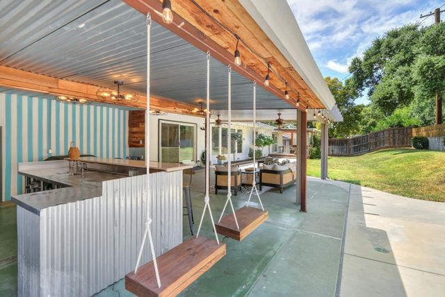 4551 Dartmouth Dr, Sacramento, CA 95841