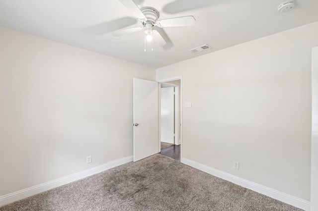 402 W Springdale Lane, Grand Prairie, TX 75052