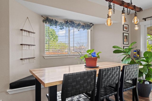 1301 Sheltie LN, Round Rock, TX 78664