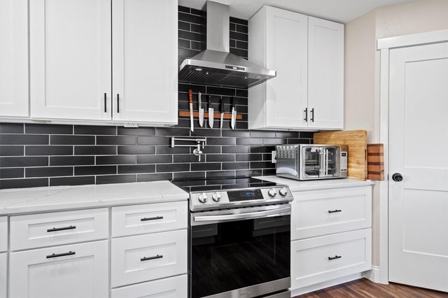 1301 Sheltie LN, Round Rock, TX 78664