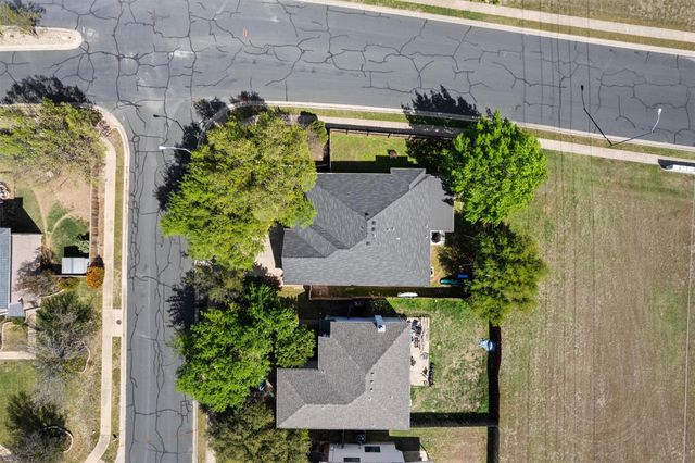 1301 Sheltie LN, Round Rock, TX 78664