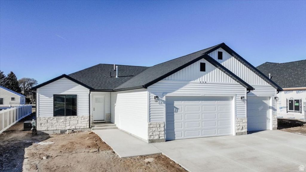 Image 2 of property listing at 253 N 300 W, Preston, ID 83263