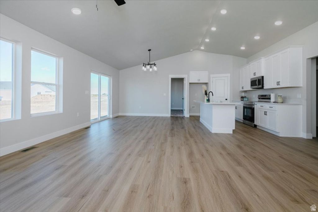 Image 16 of property listing at 253 N 300 W, Preston, ID 83263