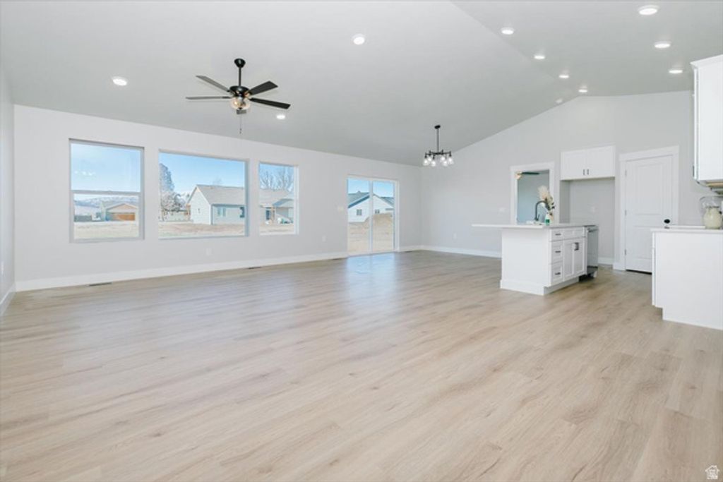 Image 10 of property listing at 253 N 300 W, Preston, ID 83263