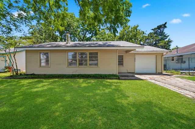 3025 Vance Avenue, Texas City, TX 77590