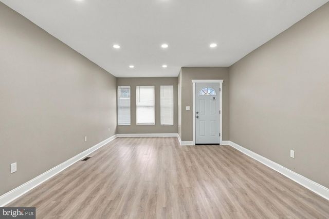 7261 N 21ST ST, Philadelphia, PA 19138
