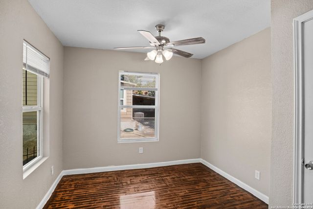 1530 SW 19th Street, San Antonio, TX 78207