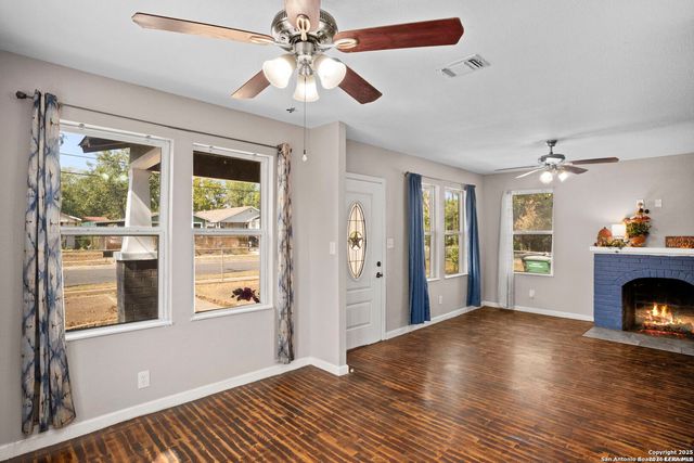 1530 SW 19th Street, San Antonio, TX 78207