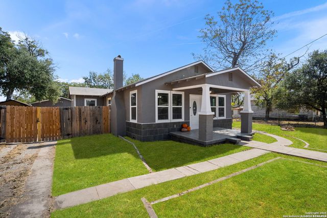 1530 SW 19th Street, San Antonio, TX 78207