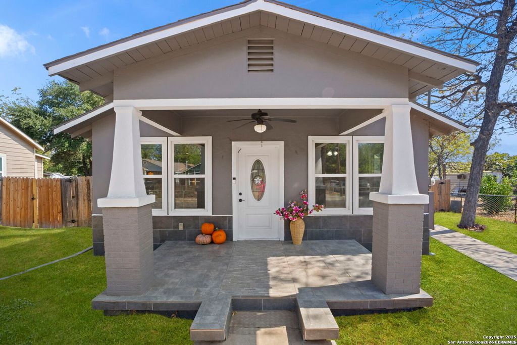 1530 SW 19th Street, San Antonio, TX 78207