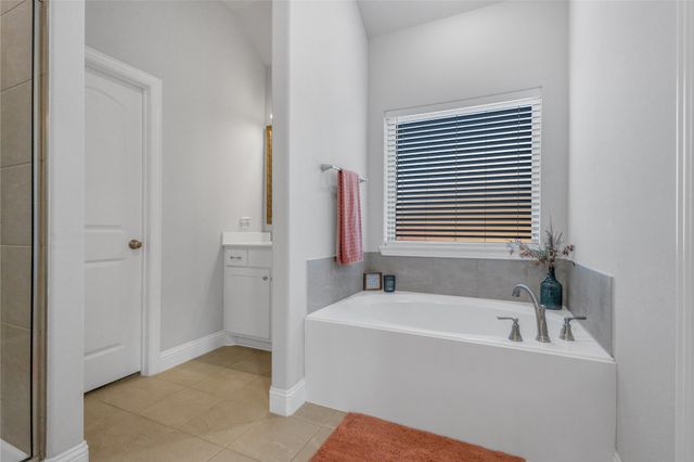 536 Private Road 7017, Edgewood, TX 75117