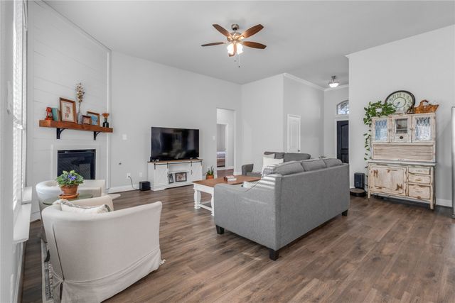 536 Private Road 7017, Edgewood, TX 75117