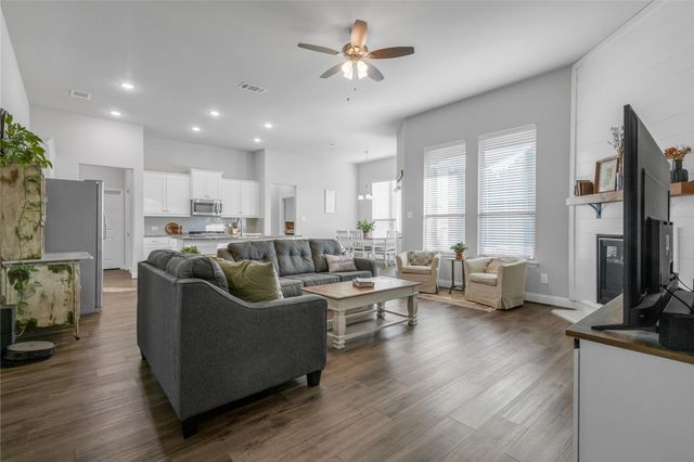 536 Private Road 7017, Edgewood, TX 75117