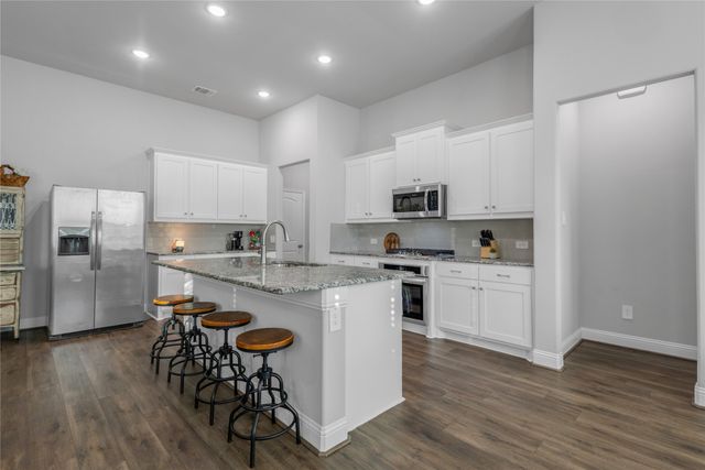 536 Private Road 7017, Edgewood, TX 75117