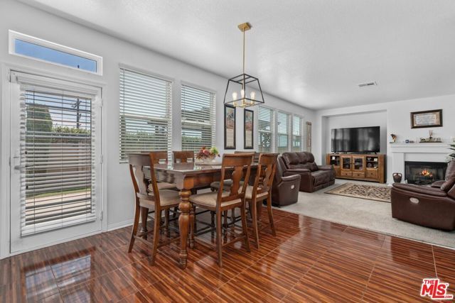 9626 Hanna Avenue, Chatsworth (los Angeles), CA 91311