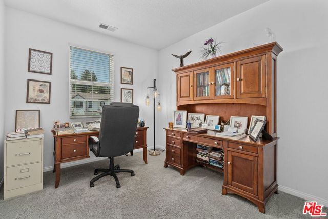 9626 Hanna Avenue, Chatsworth (los Angeles), CA 91311