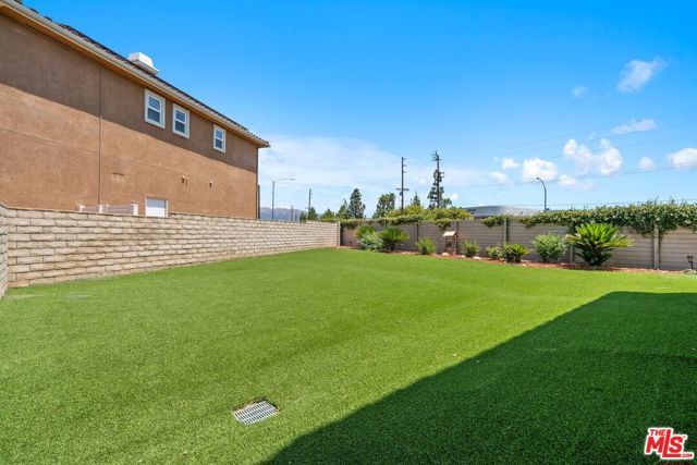 9626 Hanna Avenue, Chatsworth (los Angeles), CA 91311