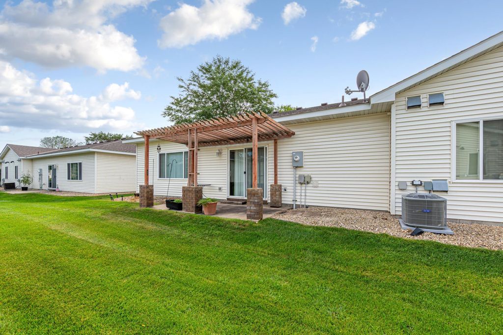 1303 Presidential Drive, Northfield, MN 55057 — photo 4