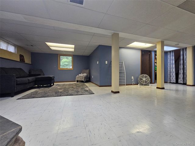 4 Pinegrove Drive, Wurtsboro, NY 12790