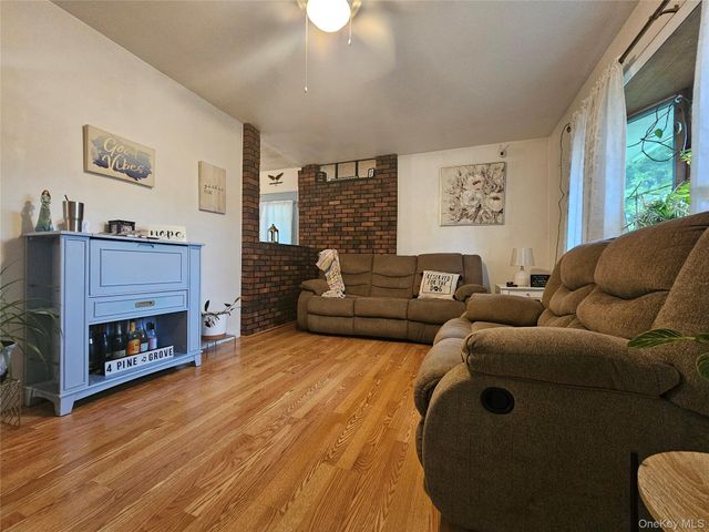 4 Pinegrove Drive, Wurtsboro, NY 12790