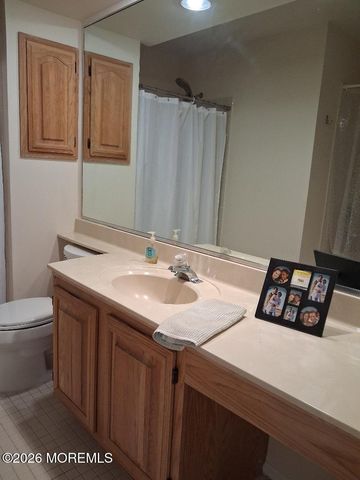 287 Elmwood Court, Howell, NJ 07731