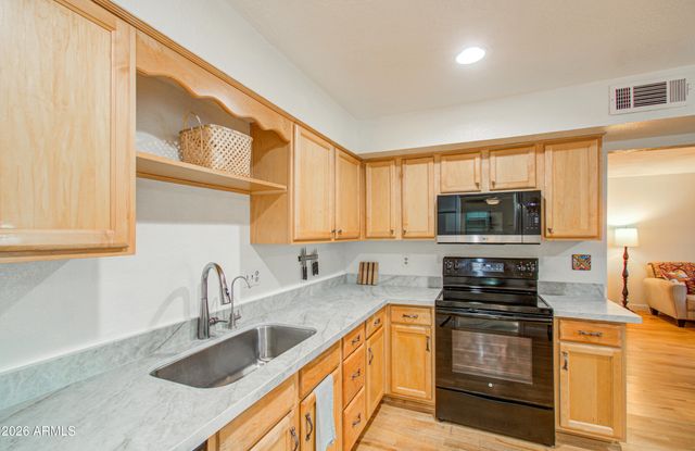 6638 S 40th Place, Phoenix, AZ 85042