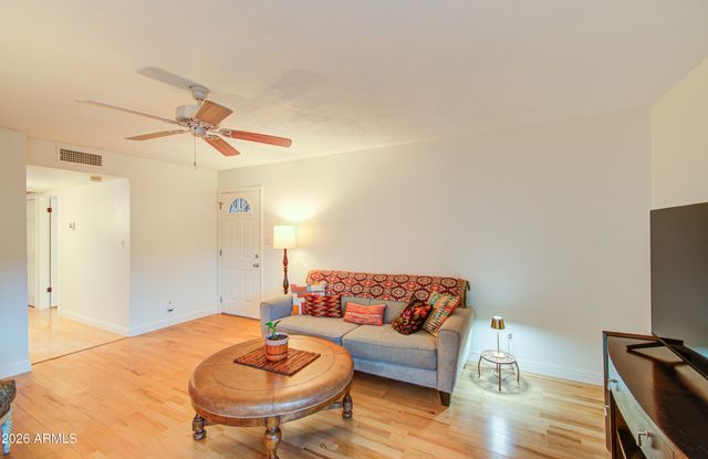 6638 S 40th Place, Phoenix, AZ 85042