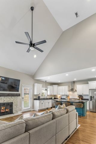 1003 Rudder Dr, Spring Hill, TN 37174