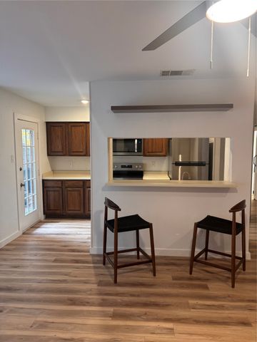 2106 Rainbow Drive 4211, Arlington, TX 76011