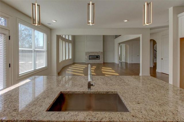 2960 Waterford Dr SW, Conyers, GA 30094