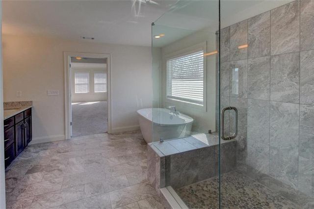 2960 Waterford Dr SW, Conyers, GA 30094