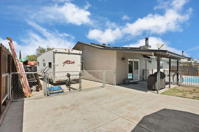 822 Buchanon Ln, Manteca, CA 95336