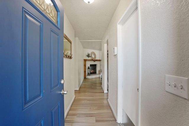 822 Buchanon Ln, Manteca, CA 95336