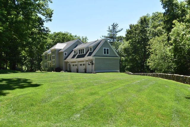 23 Kato Drive, Sudbury, MA 01776