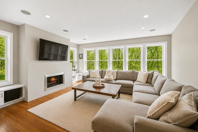 23 Kato Drive, Sudbury, MA 01776