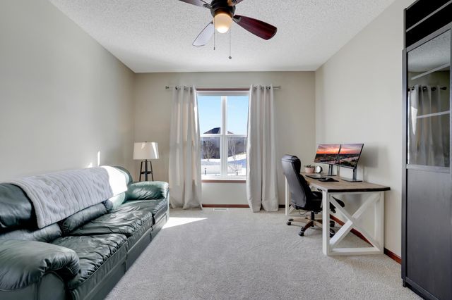 2105 Pembina Lane, Shakopee, MN 55379