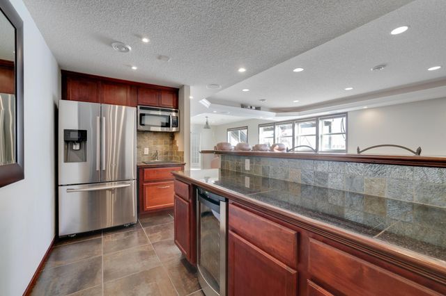 2105 Pembina Lane, Shakopee, MN 55379