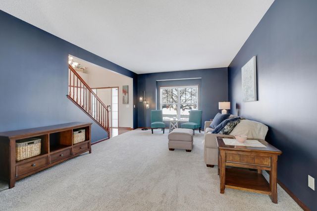 2105 Pembina Lane, Shakopee, MN 55379