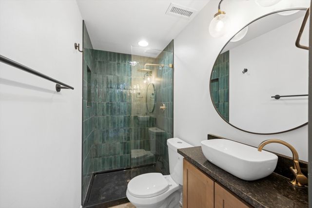 117 E 7th St # 411-D, Chattanooga, TN 37402