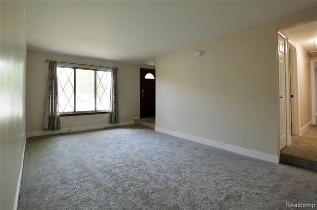 5200 Wishing Well Drive, Grand Blanc, MI 48439