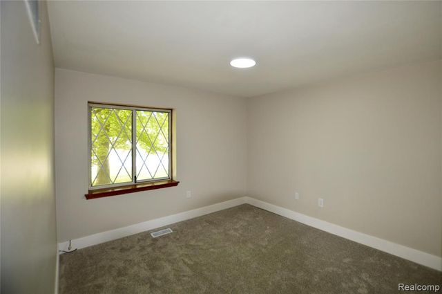 5200 Wishing Well Drive, Grand Blanc, MI 48439