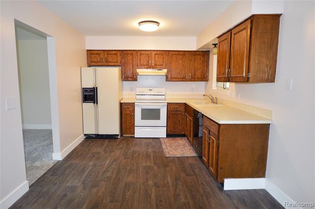 5200 Wishing Well Drive, Grand Blanc, MI 48439